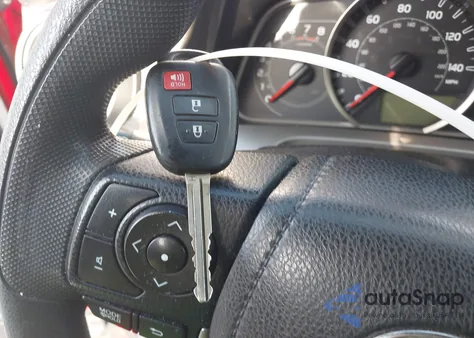 2014 Toyota Rav4 Le z USA, uszkodzony, nr VIN JTMBFREV1EJ002633